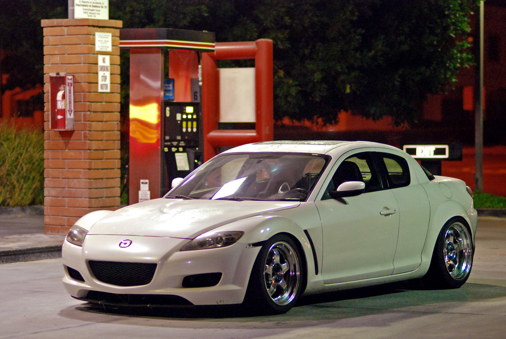 it's rare to see an aggressively clean rx8 here's one worthy of posting